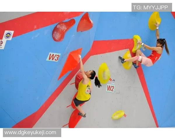 南京滑板队勇闯攀岩联赛逆袭之旅展现团队精神与拼搏意志